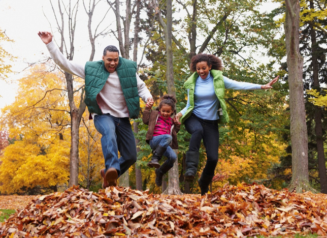 EntergyTX's tweet photo. 🍂 Fall safety matters 🍂

Cooler weather is here, and the time to prepare is now. A few simple steps now keep your family safe all season. 🧡

Read our full fall safety checklist: https://t.co/MC51F128Mp https://t.co/4HmBRo6dE1