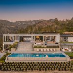 Photo by Douglas Elliman California (@EllimanCA)