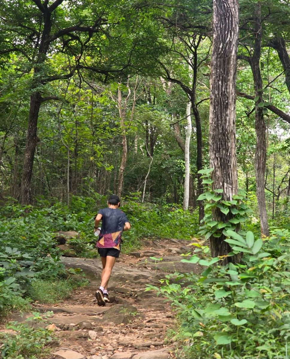 Mayt_see's tweet photo. The only goal: happiness on the trails. https://t.co/dfeb2NOT3o