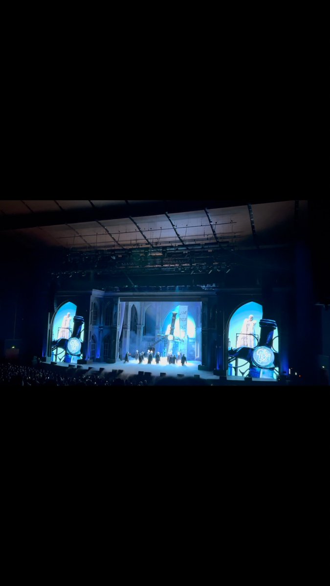 magdaariane's tweet photo. One of the best nights ever. Part 1. https://t.co/ghifQ1pbVw