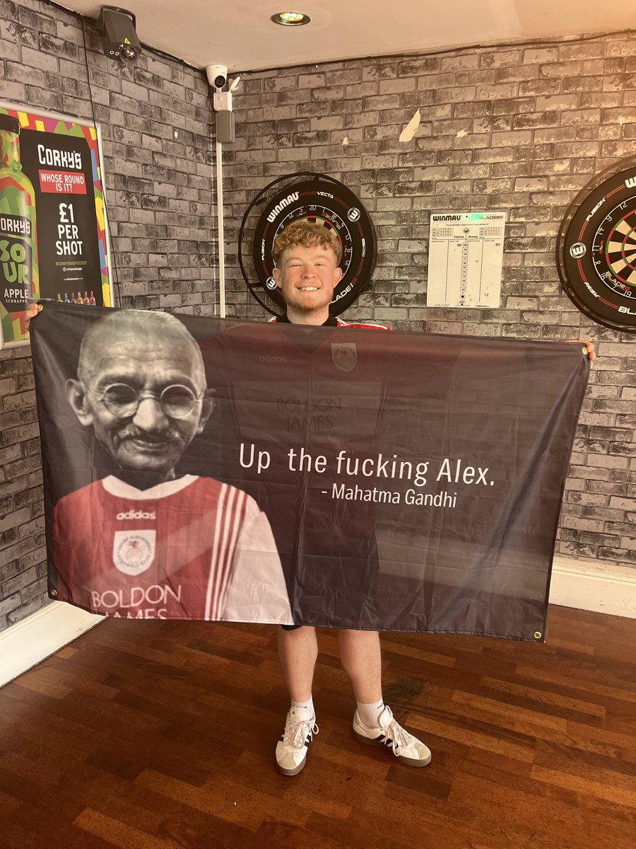 GRE_grumble's tweet photo. We can confirm that Gandhi WILL be in attendance for Chesterfield away✅

#CreweAlex #Spireites https://t.co/vZRHSTm7bo