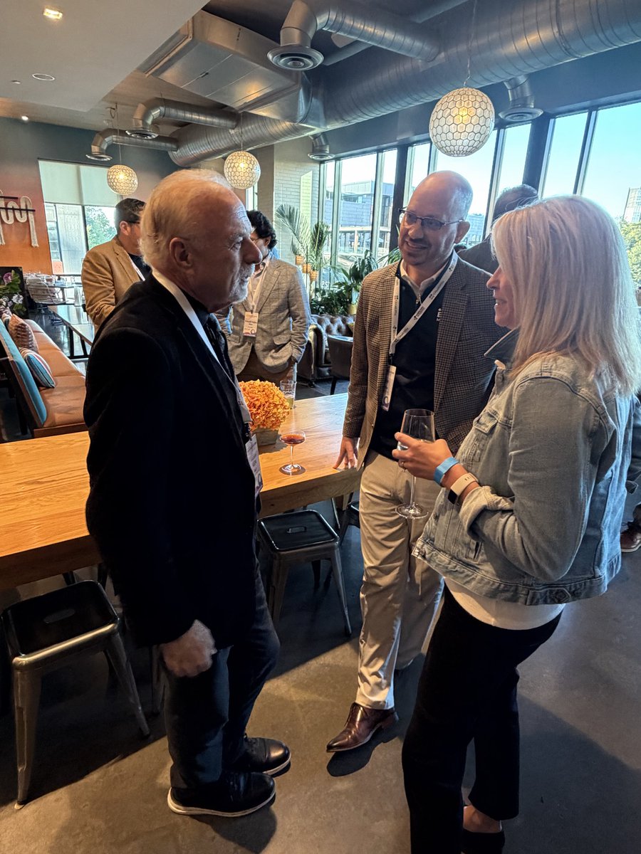 MDTechCouncil's tweet photo. Networking at the Bio Innovation Conference VIP Reception!

We created this networking event to give our speakers and sponsors a chance to catch up and meet legislators. 

#bioinnovationconf2026 https://t.co/0DhVP8zn3i