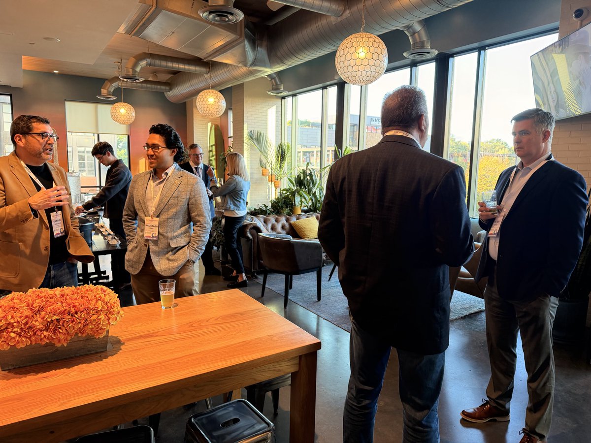 MDTechCouncil's tweet photo. Networking at the Bio Innovation Conference VIP Reception!

We created this networking event to give our speakers and sponsors a chance to catch up and meet legislators. 

#bioinnovationconf2026 https://t.co/0DhVP8zn3i
