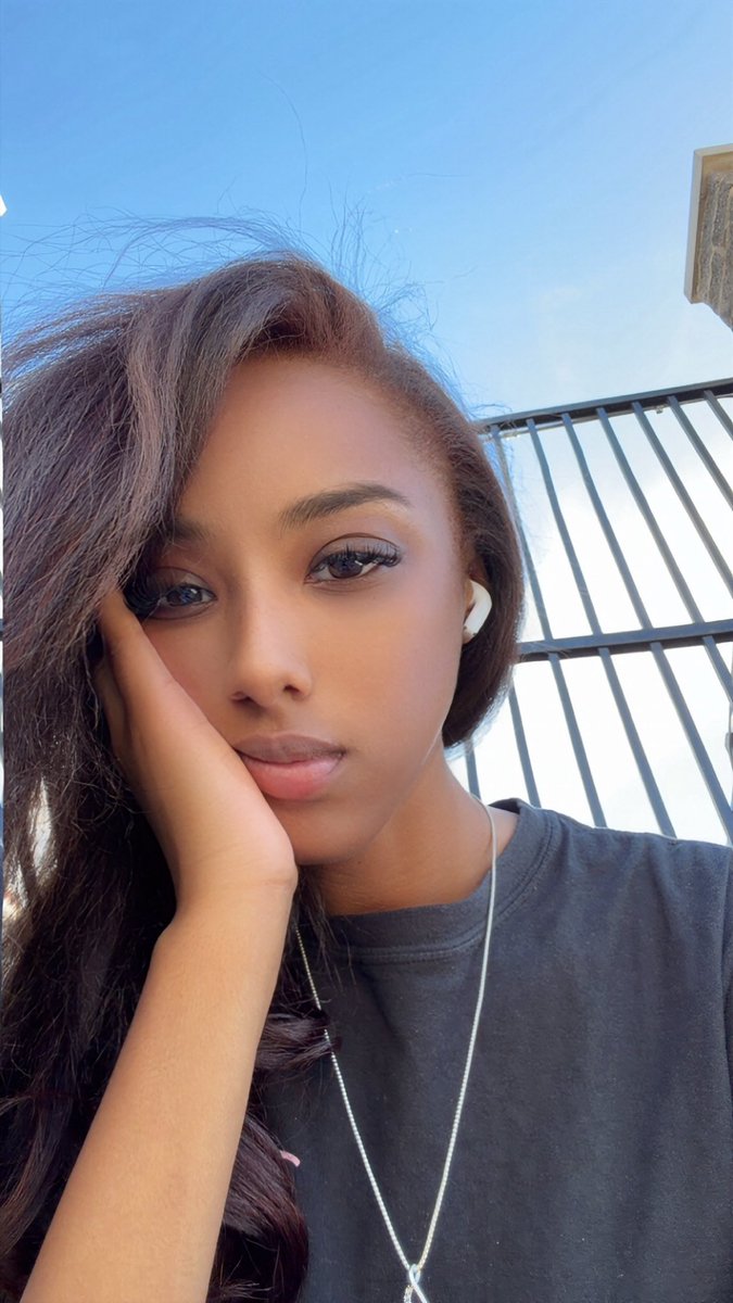 daniiiphantom__ tweet picture