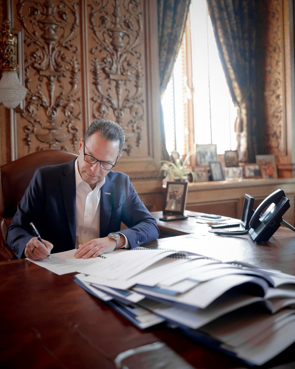 GovernorShapiro's tweet photo. NEWS: I just signed 58 bipartisan bills into law. We're getting stuff done for Pennsylvanians.

From bringing down costs, to protecting against the dangers of AI, to supporting members of law enforcement and first responders, and expanding access to health care — we’re taking commonsense steps to benefit Pennsylvanians. I just signed 58 examples. 

That’s how government should work. That’s GSD.