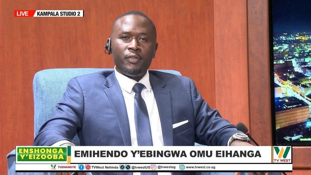 tvwestUG's tweet photo. #EnshongaYeizooba || Na Jimmy Muhumuza 

Nitugaanira ahakweyongyera kw’emihendo y’ebihingwa n’amate omwihanga.

LIVE: https://t.co/bHkLgOikIU

#Nehinda https://t.co/nJaEArWUCu