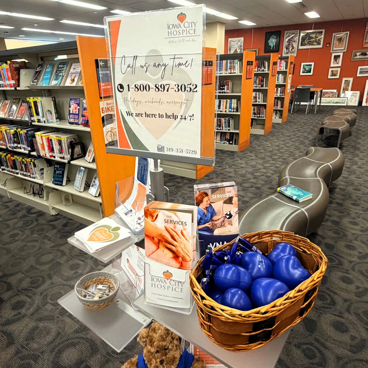 ICPL's tweet photo. This month, learn more about Iowa City Hospice and grab a heart-shaped stress ball, pin, or pen, while supplies last! Find the display nestled between Large Type and Mysteries on the first floor of the Downtown Library. https://t.co/vWpiIFoGyp