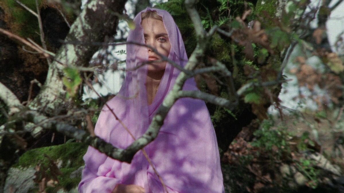 redoorlemontree's tweet photo. blood splattered bride (1972) https://t.co/mzzL4DWD1X