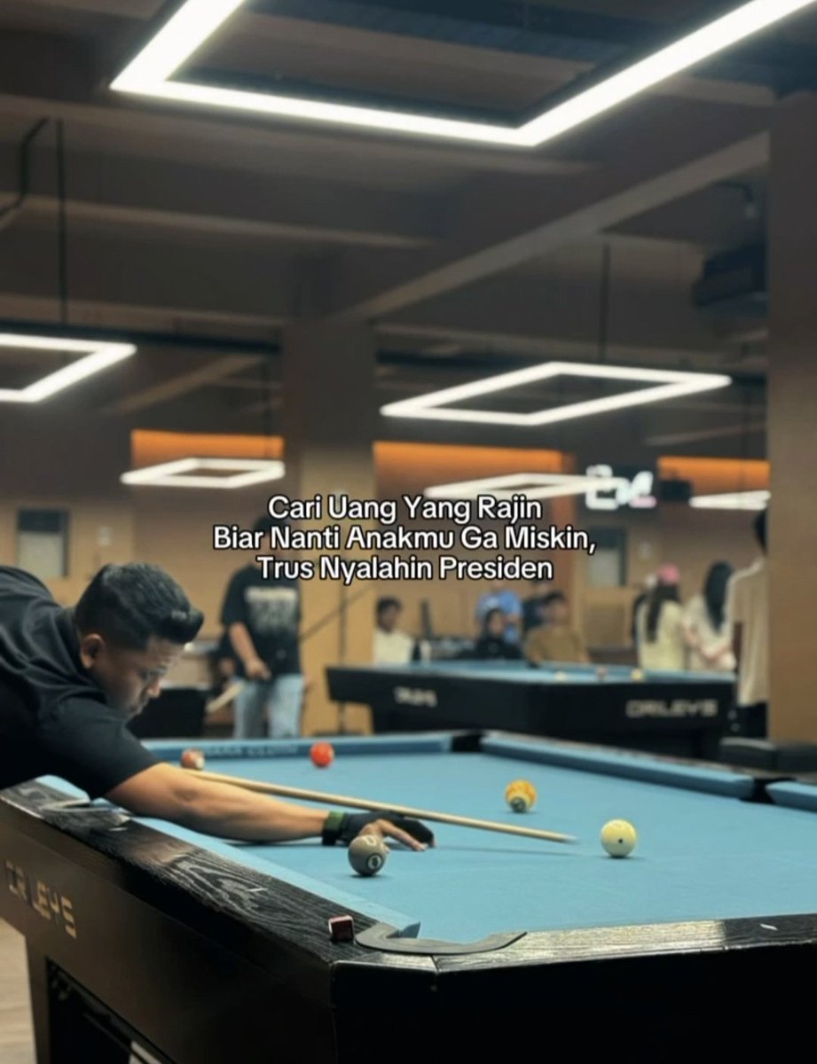 krugertel's tweet photo. seorang TNI pangkat masih prajurit, bisa bisa nya up begitu, ramekan akunnya. harus kita up dan bikin malu manusia2 nirempati kyk begini. 

TNI loh anj maksud gw bisa bisanya lu upload begitu, TNI bersama rakyat katanya 💩 https://t.co/YQvCK8m5UI