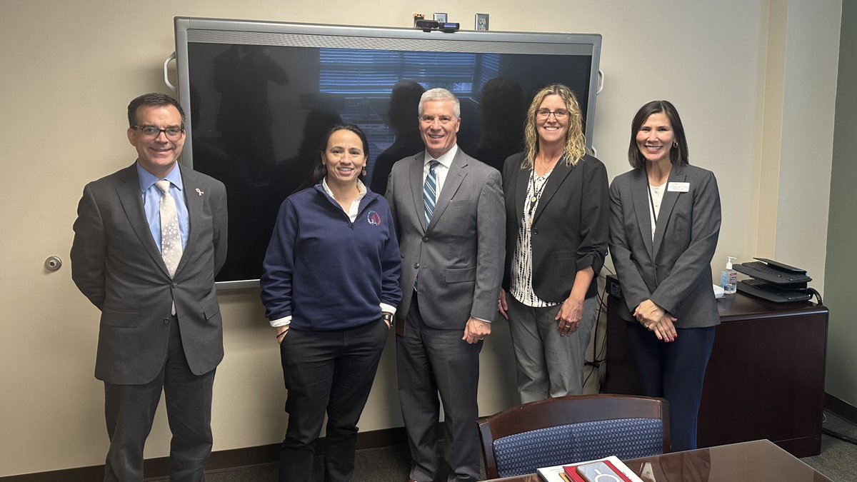 RepDavids's tweet photo. @JOCOHealth is ensuring every family in Johnson County is healthy, safe, and supported. Our community is so lucky to have them on our team! https://t.co/4SVzME4lVB