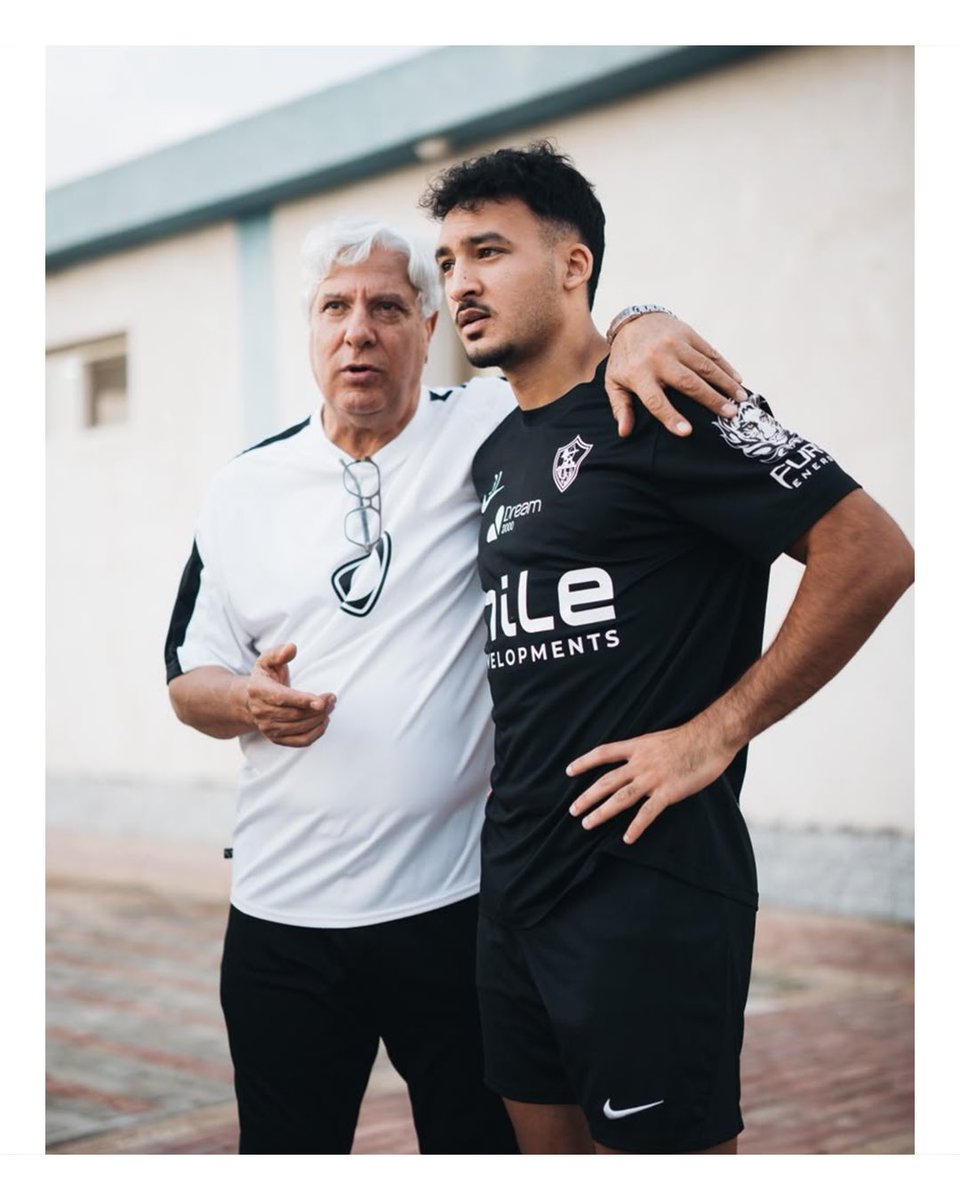 ZSCOfficial's tweet photo. أجواء التدريب قبل المواجهة القادمة. 🌤️ 

#Zamalek | #MostTitledIn20C | #الزمالك_أولًا | #أكبر_قلعة_رياضية https://t.co/LQ8vPe6RUa