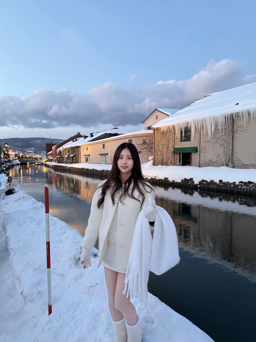 fatty_reyes's tweet photo. 오타루의 밤은 아름다워요. https://t.co/tt6FL2H5xv