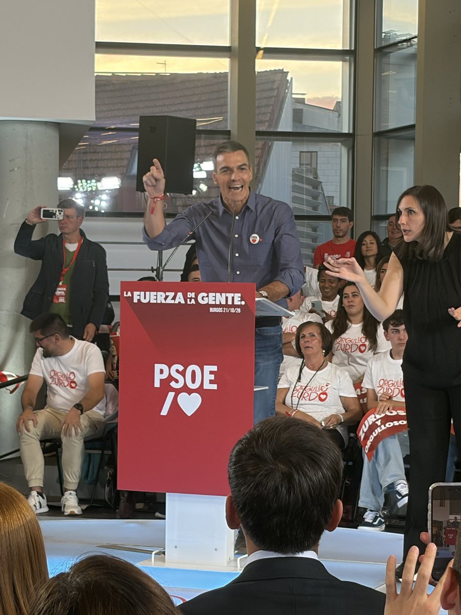 AntnMartnLpez1's tweet photo. Han intentado deshumanizarlo pero no lo han conseguido es la pieza más codiciada en todo el mundo No estoy exagerado @sanchezcastejon 
#VotaPSOE https://t.co/D8yguo8cwq