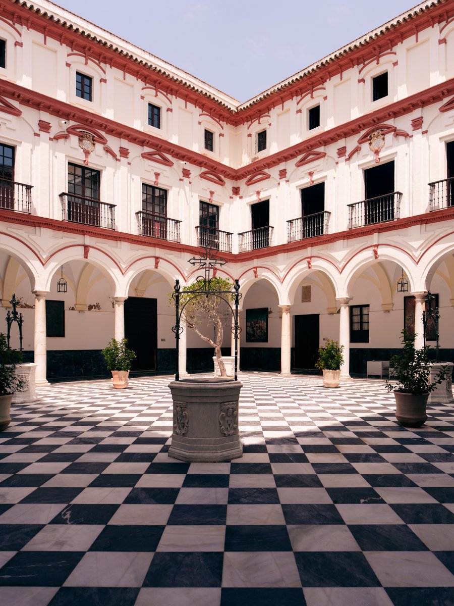 kulu_sena's tweet photo. Glimpses of architecture https://t.co/oZmYVjMd3T