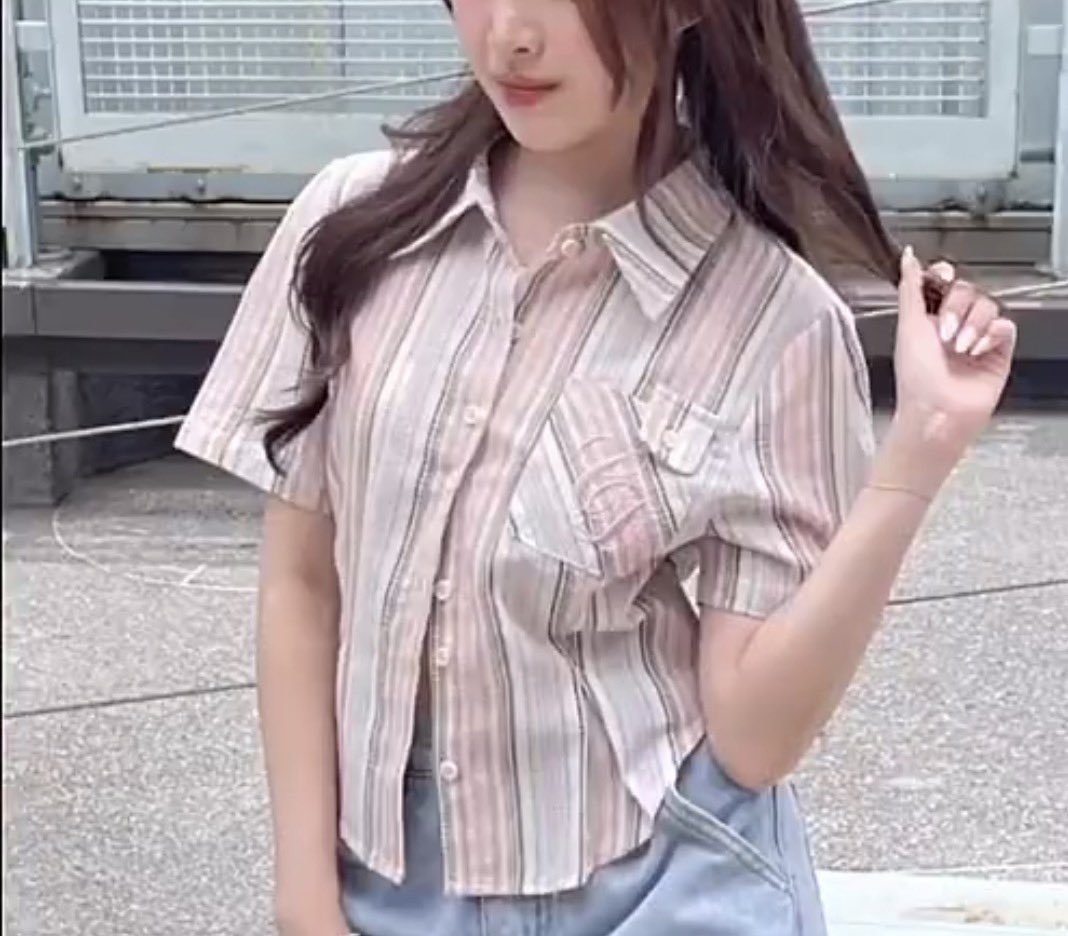 xpz178's tweet photo. Shirt choosedress
Size S อกไม่เกิน32
มีตำหนิตรงกระดุมนิดนึงค่า
👛150รส
#copperbkk #ส่งต่อstylist #ส่งต่อduex
#ส่งต่อcopperbkk #ส่งต่อstylist #stylistshop #ส่งต่อเสื้อผ้า #cintageshop #ส่งต่อcopperbkk #เสื้อผ้ามือสอง #โล้ะตู้เสื้อผ้า #โล๊ะตู้ https://t.co/0qnTjSSYJo