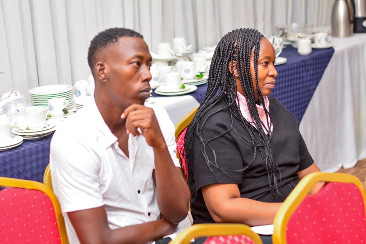 gosotsi's tweet photo. This evening, I had another fruitful interaction in Nairobi with a different group of Vihiga professionals, the second such engagement following the previous one that was held last week. I am committed to a Vihiga where people of all walks are part of the dream. https://t.co/Pxd3Je8c4i
