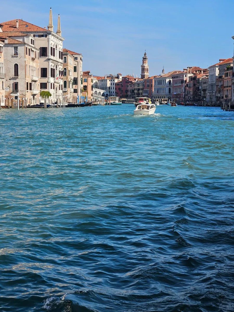 earthviewss1's tweet photo. Venezia, Italy 🇮🇹 https://t.co/XkQIKWF2ZO