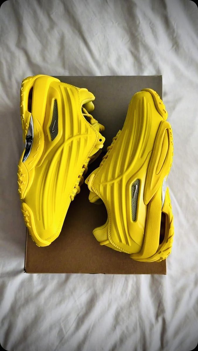 HRM_NANAA's tweet photo. 🛍️HOT NEW ARRIVALS🎉
🏷️: LUXURY NIKE NOCTA 🔥🦅✅🌊💯
👟: 40 - 45 🛍️: 70K‼️
TikTok & IG @Dq_wearz
.
.
Man U | Manchester United | Carrick | Nico Paz | Ebola | Bayern | #COMMUN | Barca | Fabregas | #BAYARS | Harry Kane | Barcelona | Amen | Brighton https://t.co/zqlv2Xipsc