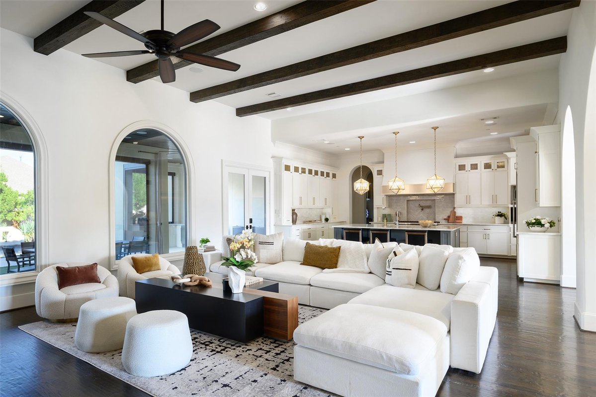 theagencydfw's tweet photo. A Mediterranean estate, reimagined with a distinctly modern sensibility.

Listed by Andrea Childress and Taylor Black of The TX Collective Group at The Agency Dallas.

3912 Broadmoor Way | Frisco, Texas | $3,850,000

#NewmanVillage #FriscoRealEstate #DFWRealEstate #LuxuryHomes https://t.co/3qSD6KMo1P