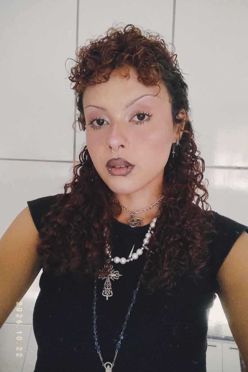 dovedrag's tweet photo. me sentindo boneca https://t.co/Pur0vzA43G
