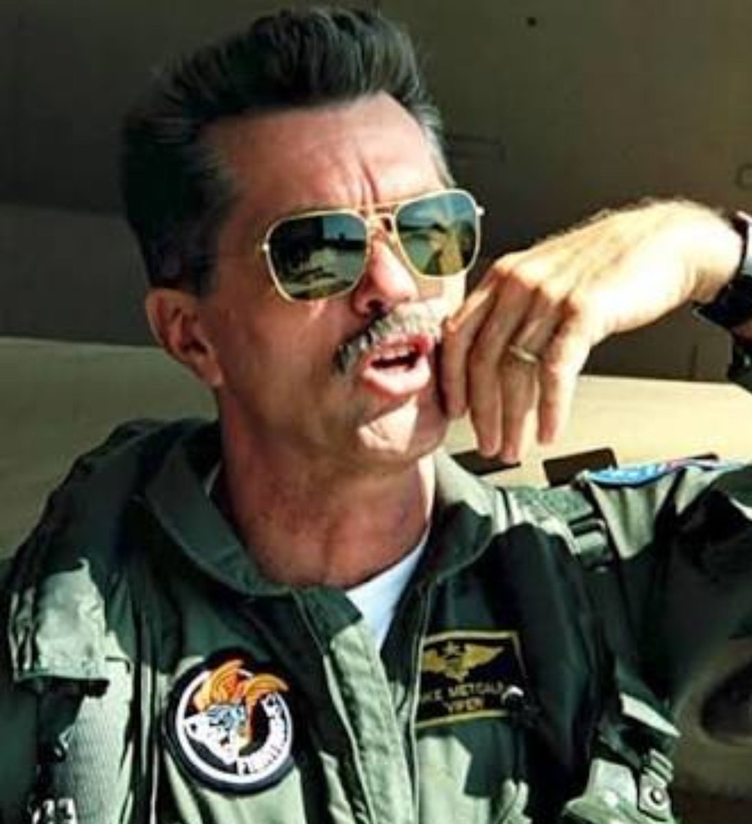 faustianovich's tweet photo. Adiós al grandérrimo Tom Skerrit, un actor fabuloso con infinidad de roles en cine, especialmente el Dallas de ALIEN, EL OCTAVO PASAJERO, del hermano de Tony Scott, y el Viper de TOP GUN: ÍDOLOS DEL AIRE, de Tony Scott. Inolvidable sheriff Brock en la teleserie PICKET FENCES. https://t.co/IruSVE6xyX