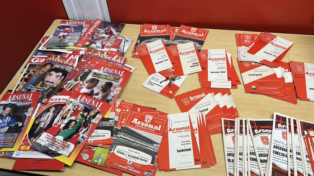 Footyprogramme1's tweet photo. Calling all @WestHam and @Arsenal fans . Offers. https://t.co/eODUkUGBcv