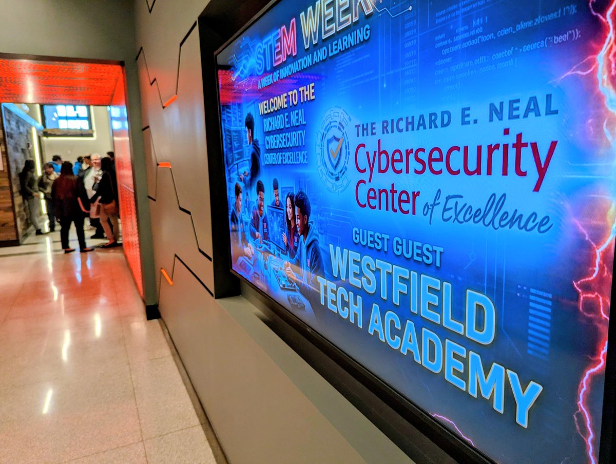 FBIBoston's tweet photo. During #CyberSecurityAwarenessMonth, #FBI Boston spoke with @STCCSpringfield @SalemState @BridgeStateU @MassBayCommCol & area high school students in Springfield, MA, to highlight the Bureau's work to defend the homeland against cyber threats & protect our critical infrastructure. The #FBI is actively hiring cybersecurity & technology professionals both for special agent roles & specialized professional staff positions. If you have the skills to help counter evolving cyber threats & strengthen our nation’s digital defenses, visit https://t.co/QqbpGjqfyx & apply today.