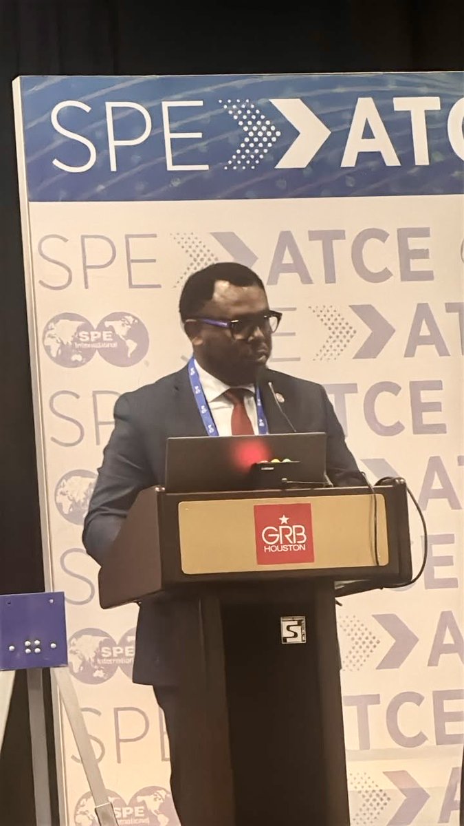 NigeriaSPE's tweet photo. A new chapter 🇳🇬 Today at #ATCE2026, George R. Brown Convention Center, Houston — Engr. Etta
Agbor formally received the baton as Chairman, SPE Nigeria Council (2026/2027), before the global SPE
family. What he told the world 🧵 https://t.co/wBwT2JKjK4