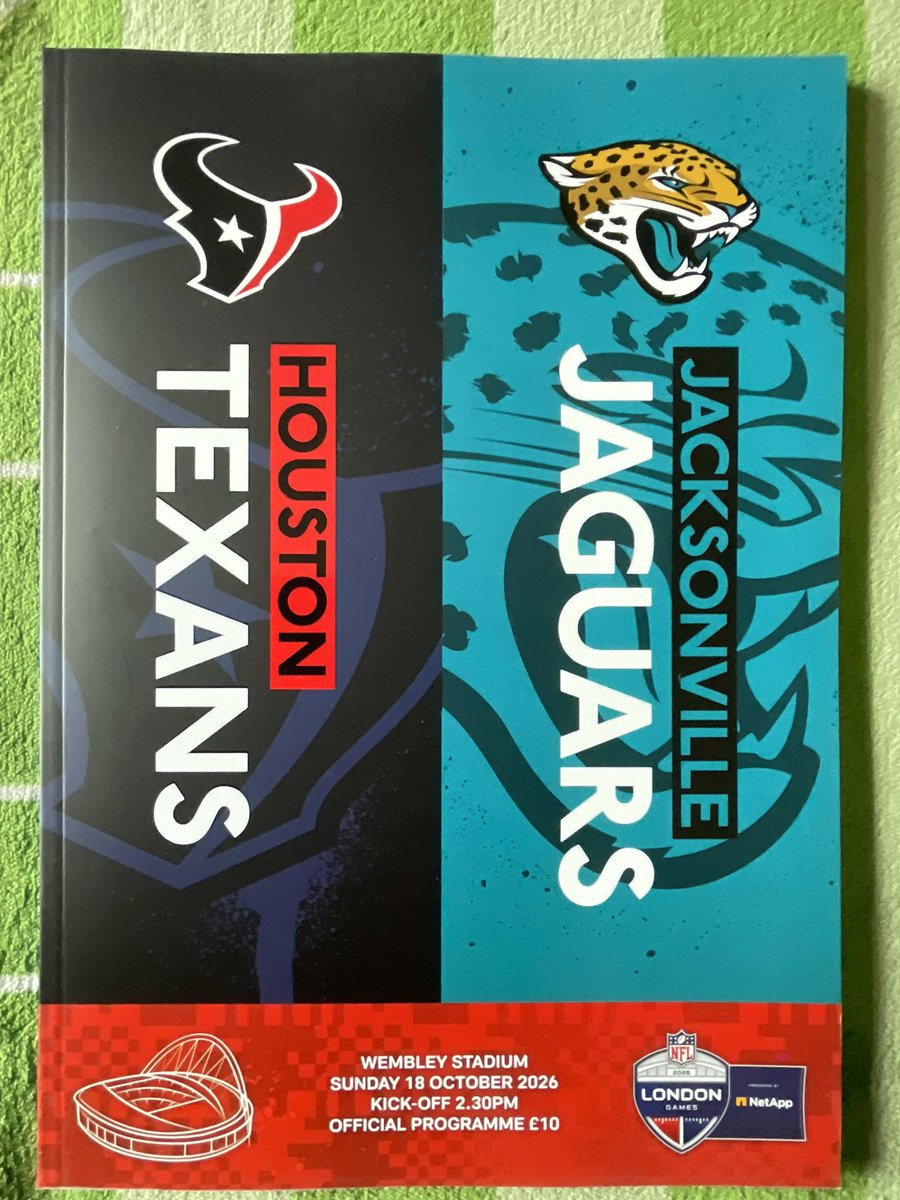 Footyprogramme1's tweet photo. Check out Houston Texans v Jacksonville Jaguars NFL London 26 Match Programme Posting Now https://t.co/e29OZezfDZ #eBay via @eBay_UK https://t.co/i3EvkkiE0Q