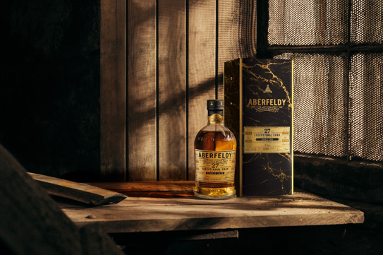 whiskyintel's tweet photo. DEWAR’S ABERFELDY DISTILLERY WELCOMES AUTUMN WITH MADEIRA FINISH EXCEPTIONAL CASK https://t.co/TKrBbRYgv3 #scotch #malt #whisky #whiskey #bourbon @dewars @DewarsAberfeldy @dewars_jpn https://t.co/EDbs1yqCRs