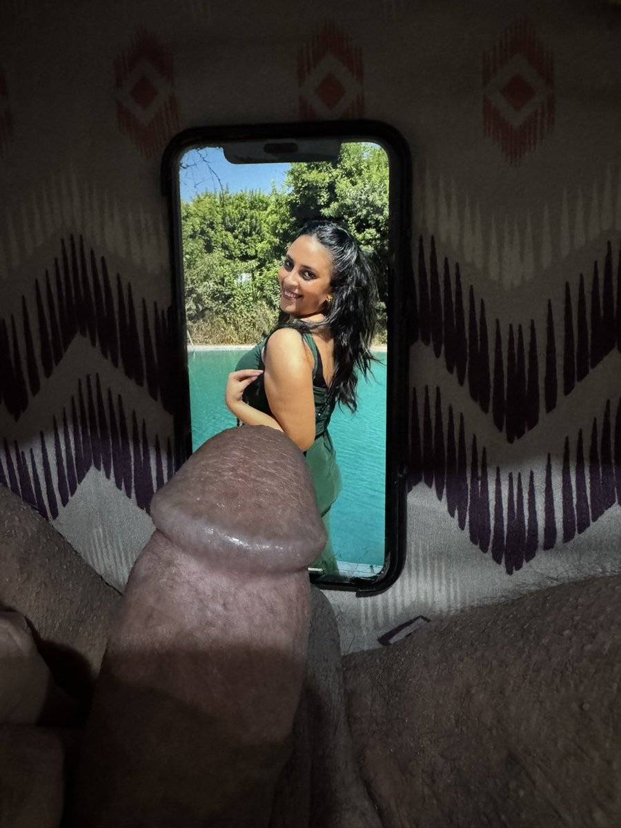 Egyptking80's tweet photo. @SamiHhh91632 معايا تليفونين مين عاوز اصورله زبري على محارمه سريه تامه و بدون نشر الصورة للفت الانتباة فقط https://t.co/JE45EpAPrI