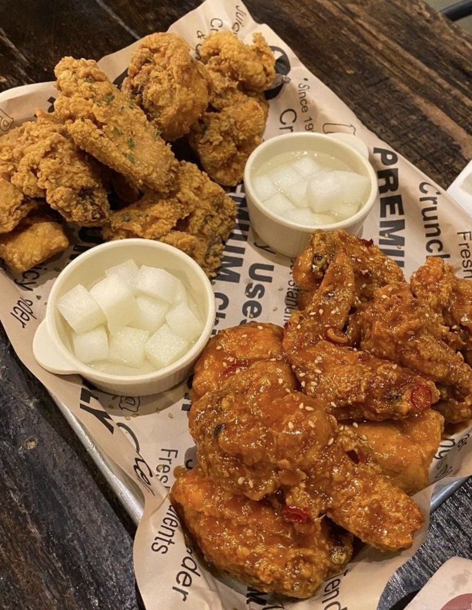 bananaeyelashes's tweet photo. ㅤthis or that — savory food poll

🍟 · #foodpoll #edrtwt #thisorthat #interactivethread https://t.co/nfow9Q2EDx