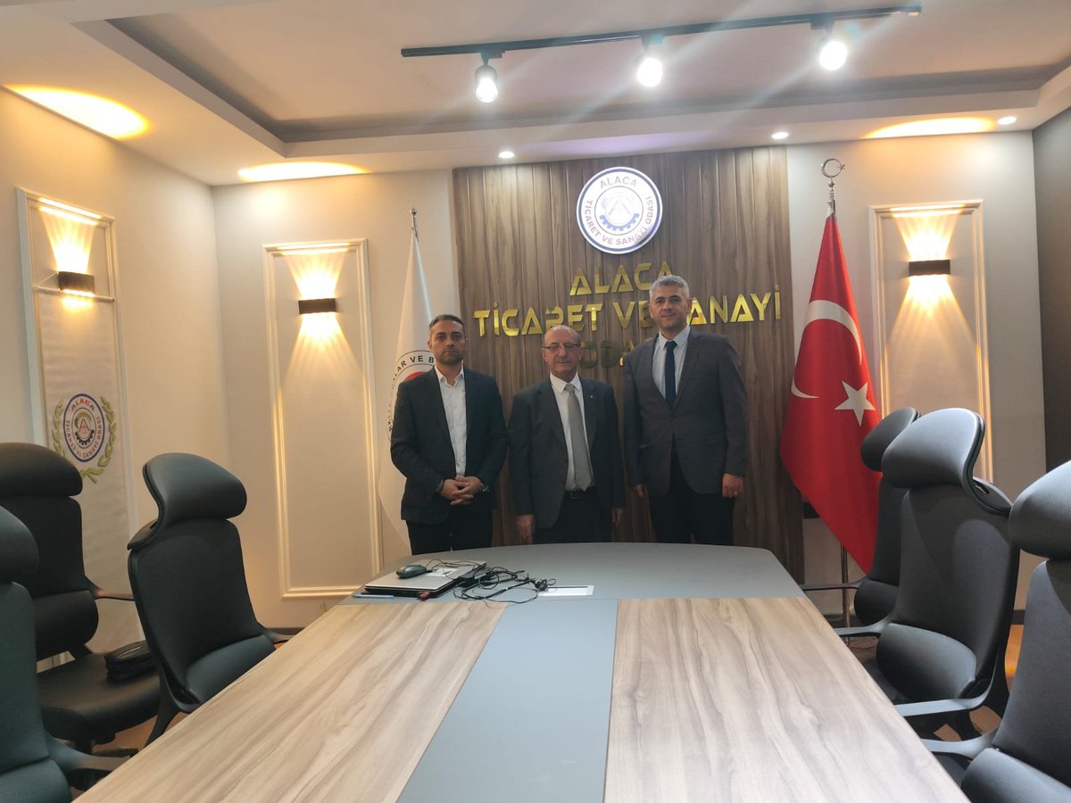 AlacaMem's tweet photo. Milli Eğitim Müdürümüz Emrullah ŞAHİN, Şube Md. Fethi Bora ODUNCU Alaca Ticaret ve Sanayi Odası Başkanı Gürsel ŞİRİN'i ziyaret ederek Yeni başkanlığını kutladı Öğrencilerimize verdiği destekten dolayı teşekkür etti

@tcmeb
@Yusuf__Tekin
@Corum19MEM
@CemilCaglar60
@emirsahin6133 https://t.co/5uhXN62L5R