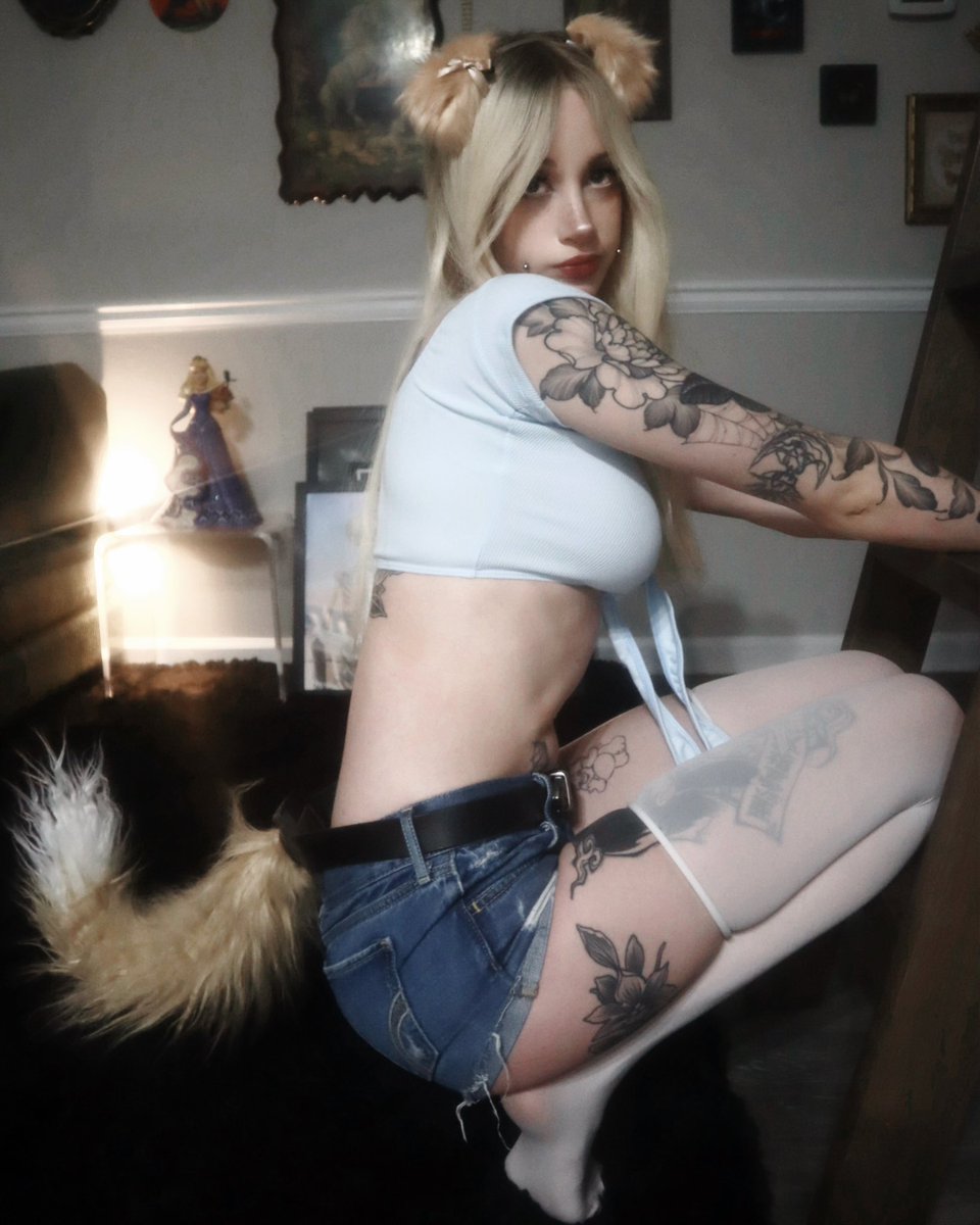 iinkedpeach's tweet photo. puppy posting #kemonomimi https://t.co/wtNGL7G9XO