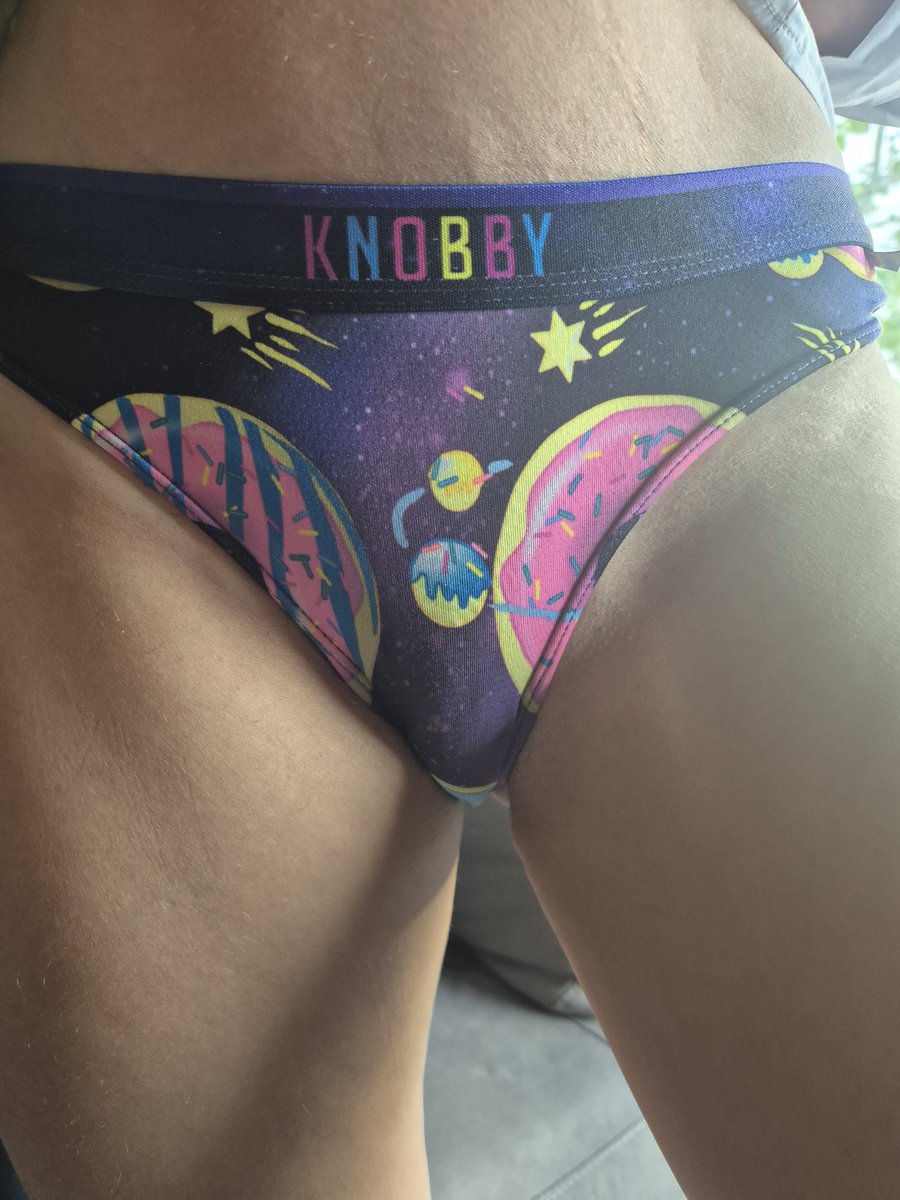 ElleAndDJ's tweet photo. @MissNorahNYC I wear my @knobbyunderwear thongs 🔥 https://t.co/F0OsdAJgDO