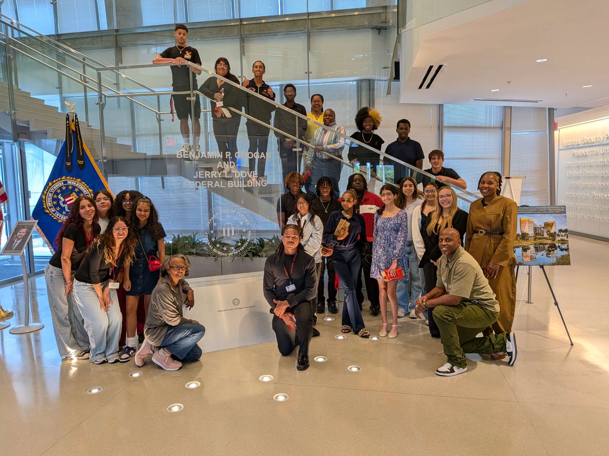 FBIMiamiFL's tweet photo. High school students from Northeast High School visited the FBI Miami Field Office on October 19, where they received an overview of the Bureau’s mission and explored the wide range of career opportunities available within the FBI. During their visit, students engaged with personnel from various divisions, gained insight into the skills and educational pathways needed for federal service, and learned how the FBI contributes to public safety and national security. The event aimed to inspire interest in future careers with the FBI and to strengthen community outreach efforts with local youth.