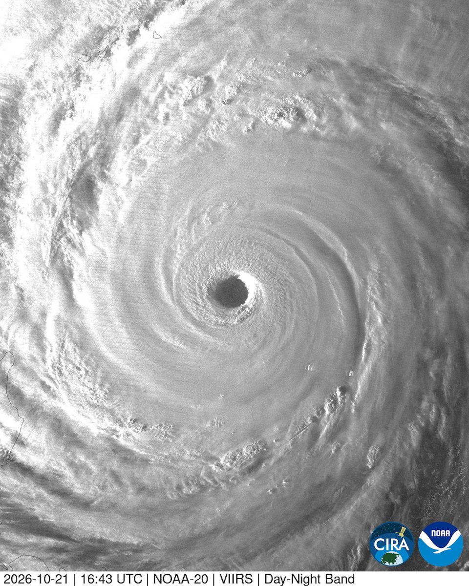 CIRA_CSU's tweet photo. Last night, NOAA-20 captured a beautiful view of Super Typhoon Champi illuminated by the moon. https://t.co/KcQCwET5hY
