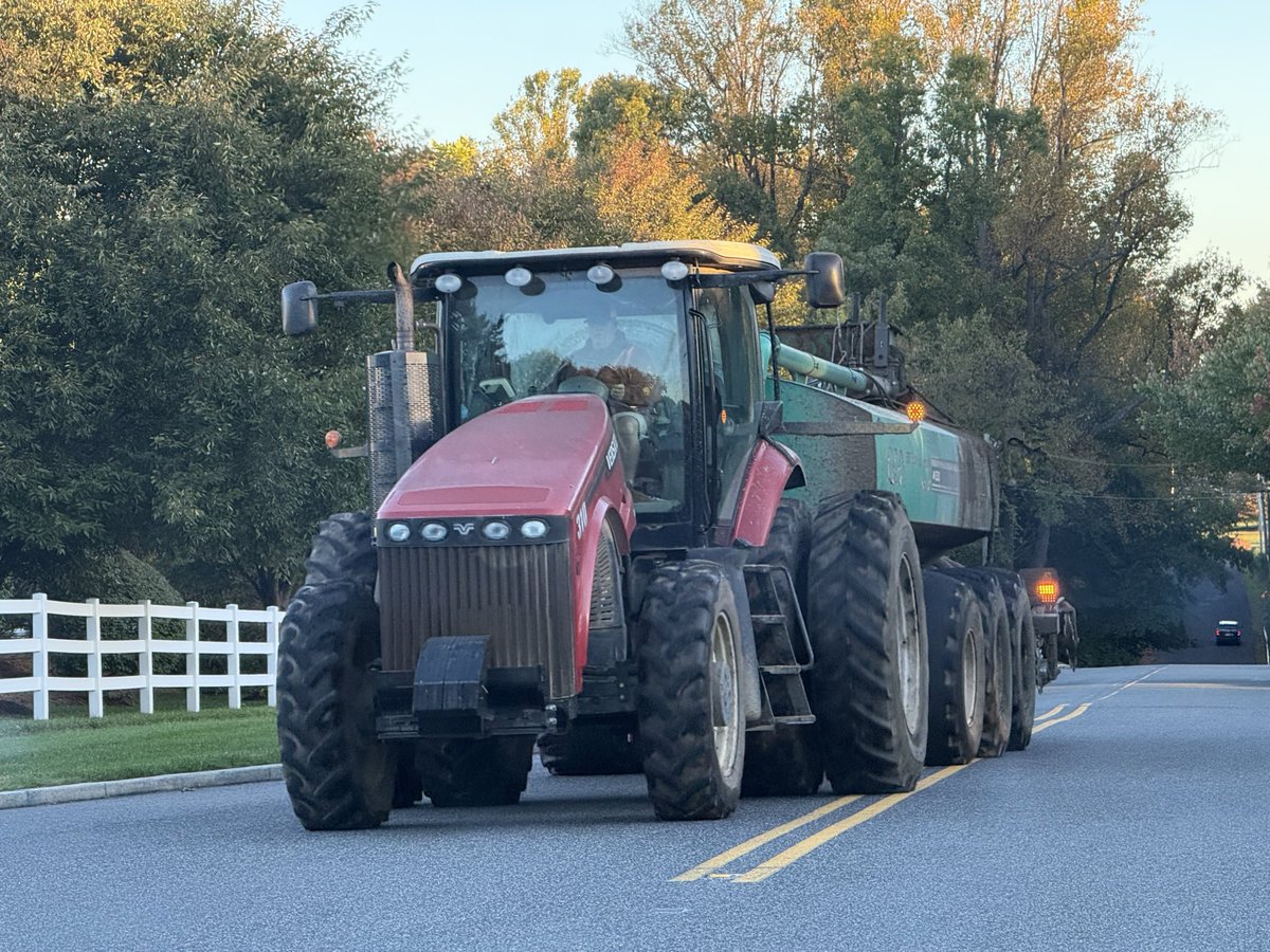 drcraigwax's tweet photo. #ShareTheRoad
20 mile dawn bicycling  40°F
#HINO #HealthIsNumberOne
Daily health exercise healthy workout
https://t.co/7ENjVfJK1M https://t.co/4eq7lR5x1G