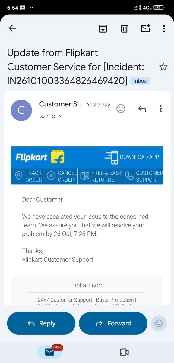 Aashishkarns's tweet photo. Worst service ever @Flipkart  😡 17th ki delivery thi, 19 se "prioritise order" ka natak chal raha hai aur roz date 19, 20, 22, 23, 24 se ab 26 kar di! Prepaid order hai, na support phone help kar raha na agent. Yeh kya mazak hai?
​Order ID: [OD338843861359402100] @Flipkart https://t.co/0GcEs9GNK6