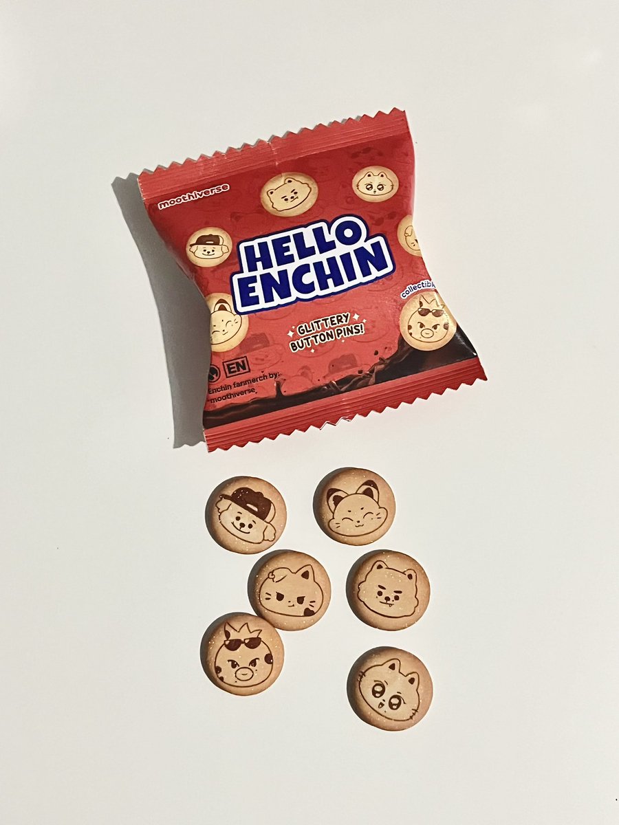 0420race's tweet photo. hello #enchin button pin 🥮🍎☘️ https://t.co/828TPdKcGk