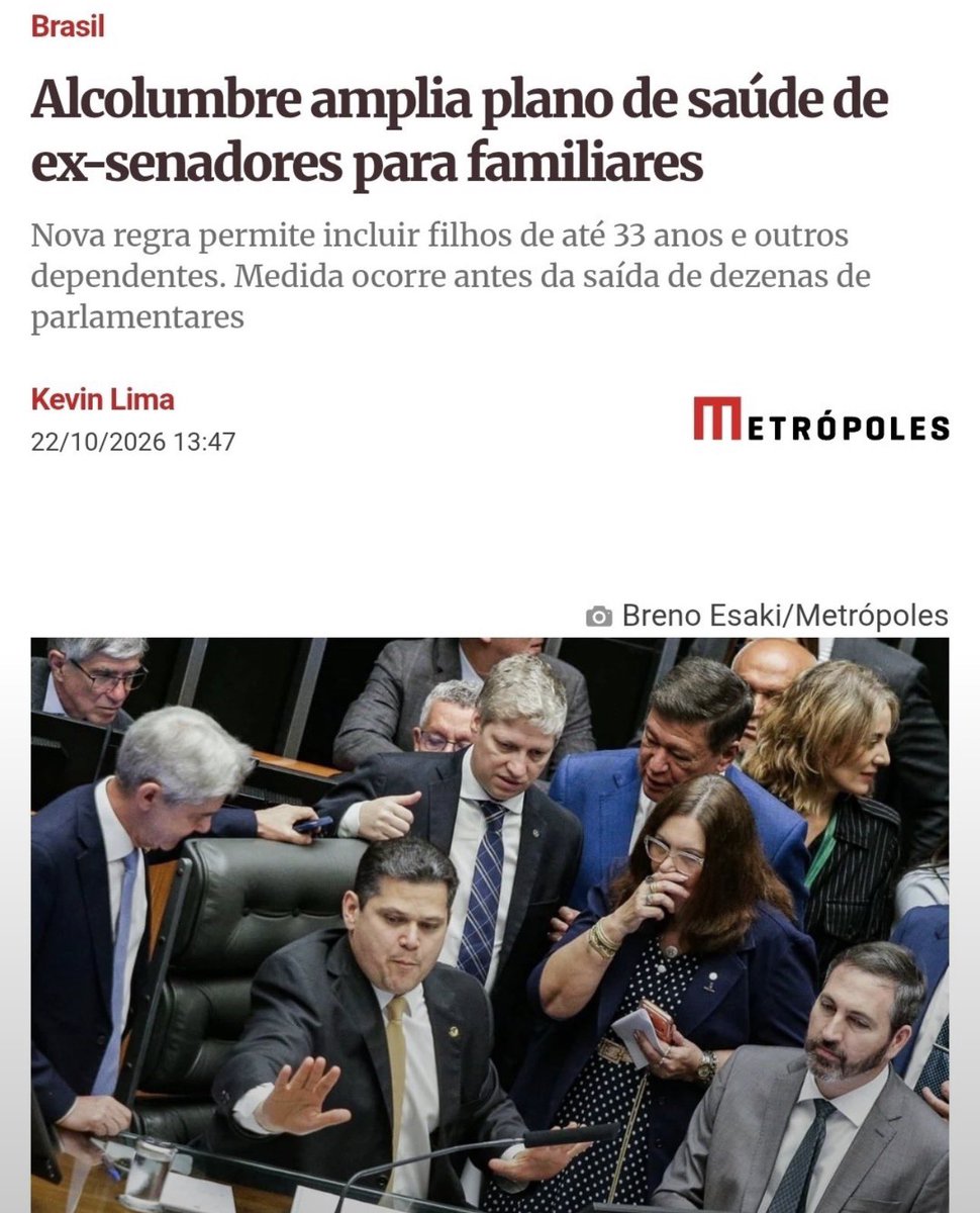 AmaralPeribe's tweet photo. Viva o SUS 
Brasileiro é feito de otario https://t.co/Du3KQ32JGw