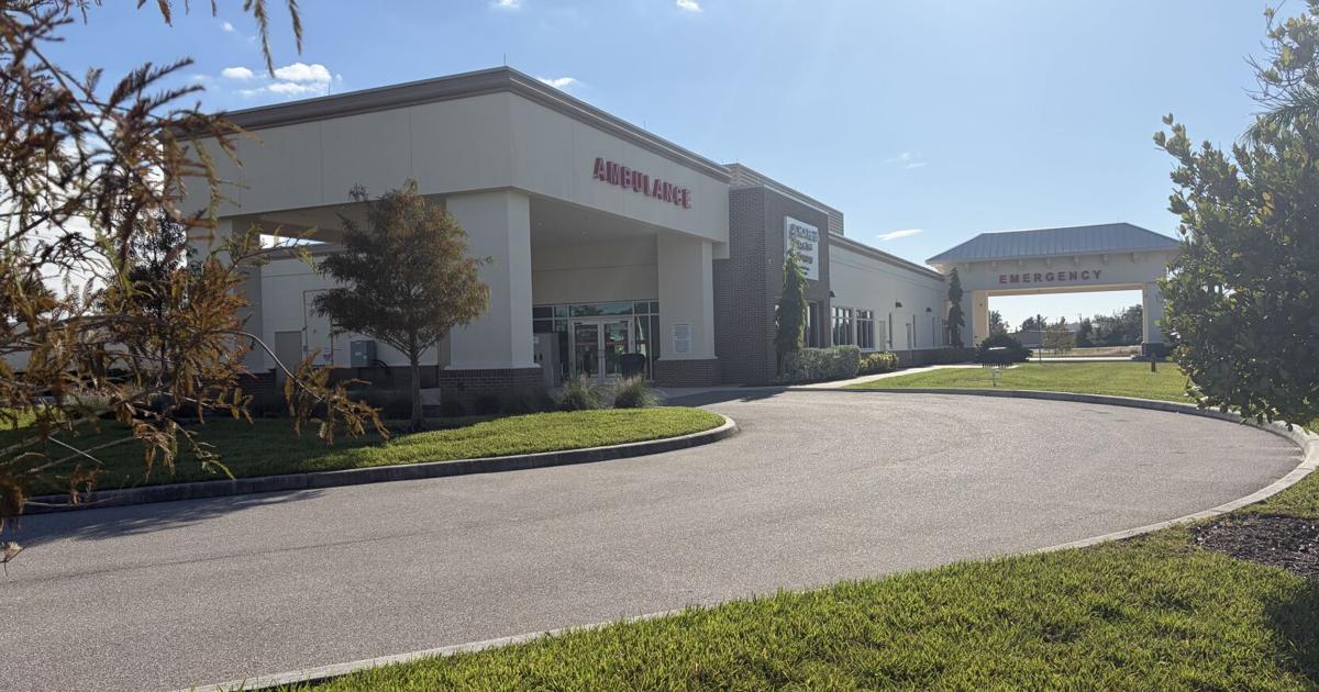 winknews's tweet photo. Cape Coral to get new HCA hospital on Pine Island Road by 2029 | Full story at the link in bio 🔗 https://t.co/BFVw4eGX0X