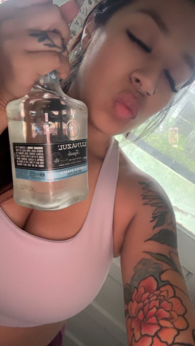 uniqueclara211's tweet photo. Backshots or Creampie ? 💦  #ie #socal #hemet #sd #riverside #ca https://t.co/tbNKjHXpSl
