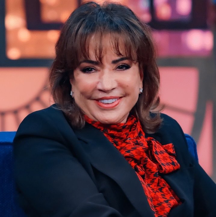 AgoraAudiencia's tweet photo. 🚨 FINALMENTE: O SBT anunciou a volta do #RodaARoda em 2027, além do retorno das novelas brasileiras e outras novidades para a programação! 👀
#SBTem #UpFrontSBT https://t.co/XvIqe7P206