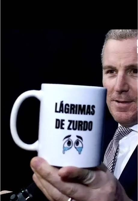 TheDreamerZero's tweet photo. @notuwuminez Toma, lléname la taza, zurdo pajuo. https://t.co/03M53KV3Mi