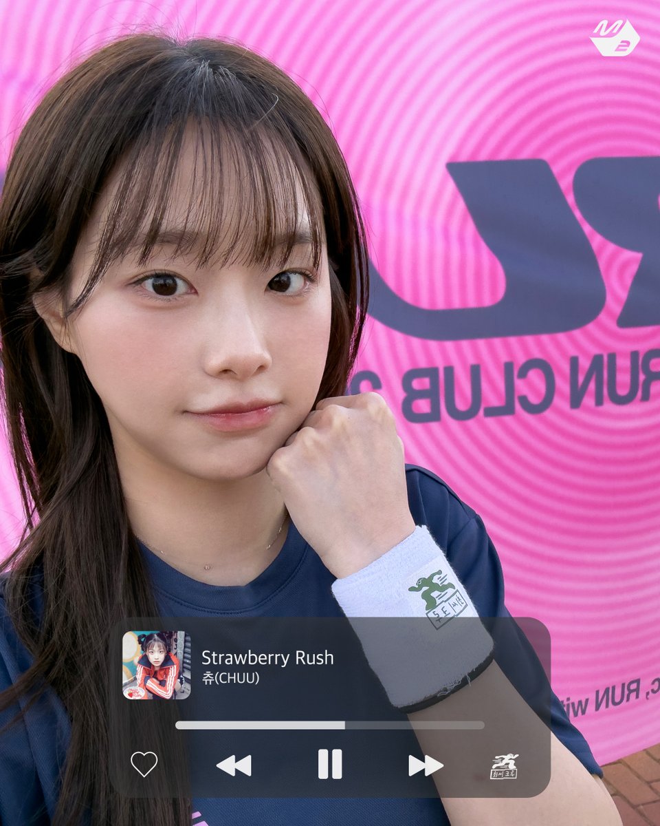 M2MPD's tweet photo. [ 𝙍𝙪𝙣𝙣𝙞𝙣𝙜 𝙋𝙞𝙘𝙠𝙨 🏃 ]
#츄 #세림 #박지후 의 러닝 최애곡

🎵 Strawberry Rush - 츄(CHUU)
🎵 LOVE ME - CRAVITY
🎵 BLESS - EVNNE

 <최씨크루> SMTOWN RUN CLUB 26 편
10/24(토) 저녁 6시 M2 유튜브 최초 공개!

#최씨크루 #CHOI_CREW
#SMTOWNRUNCLUB @SMTOWNGLOBAL
#CHUU #CRAVITY #EVNNE #XLOV #OURBIRTHDAY