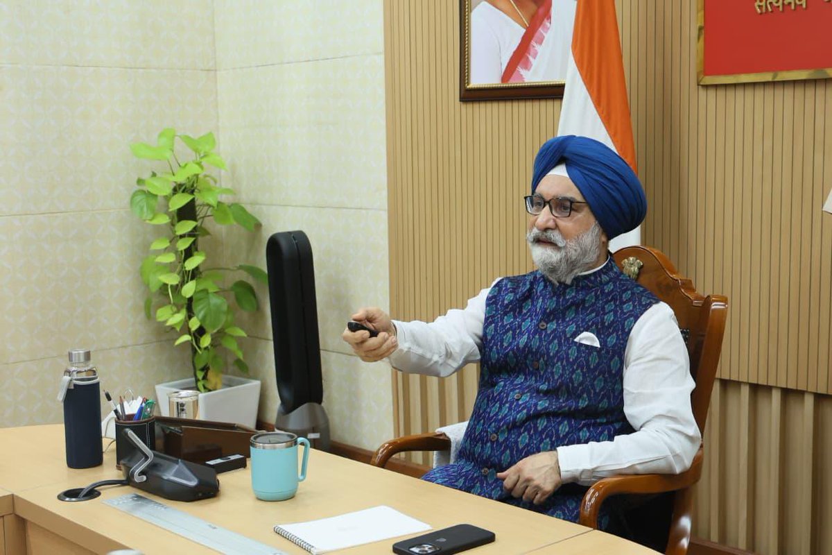LtGovDelhi's tweet photo. Unveiled the curtain-raiser poster and video of the DDA-University Sports Cup 2026, alongside the Vice Chancellor, @dtu_delhi and Vice Chairman, @official_dda.

With 10 universities competing across 5 team sports, the inaugural Cup, beginning 27 October, will give young athletes a platform to test their mettle, showcase their talent and pursue excellence.

Inspired by Hon’ble PM Shri @narendramodi Ji’s vision of harnessing Yuva Shakti, we are committed to nurturing sporting talent, strengthening sports infrastructure and building a #ViksitDilli where young people can turn their potential into achievement.

May the best of Delhi’s youth shine on the field! Best wishes to all participating teams. 🇮🇳