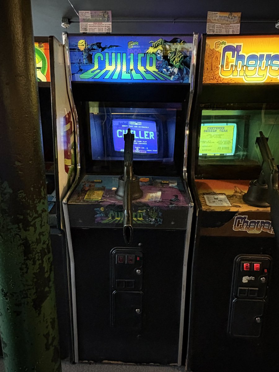 masao_ogino's tweet photo. 伝説のCHILLERの筐体があった…
#GallopingGhostArcade https://t.co/nwQPThZKds