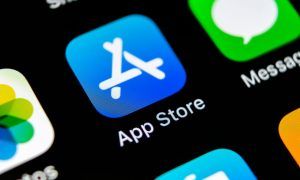 codengo_com's tweet photo. By voluntarily aligning all versions of the App Store with the DSA requirements, Apple demonstrates its commitment to the safety and protection of its users within the European Union.

https://t.co/LStuu2Pq5n https://t.co/QUdKcd9DMl