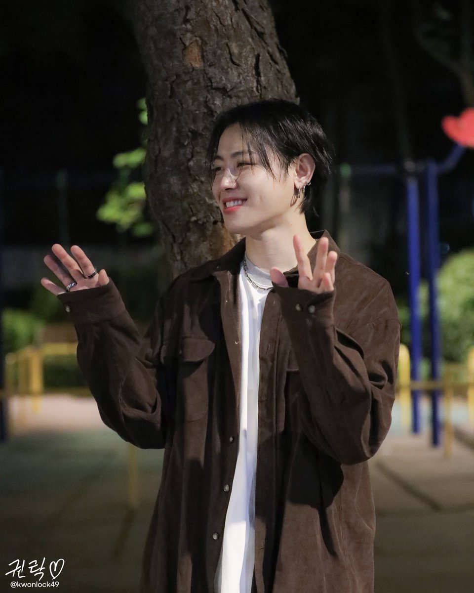 kwonlock49 tweet picture